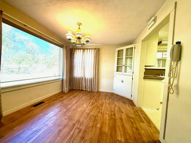 862 Kane Street, Klamath Falls, OR 97603