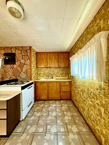 862 Kane Street, Klamath Falls, OR 97603