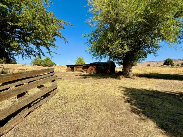 862 Kane Street, Klamath Falls, OR 97603