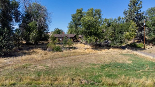 862 Kane Street, Klamath Falls, OR 97603