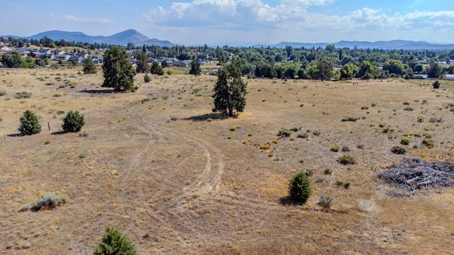 862 Kane Street, Klamath Falls, OR 97603