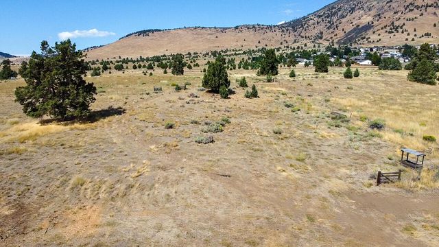 862 Kane Street, Klamath Falls, OR 97603