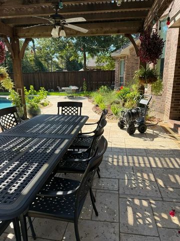 17714 Country Meadow, Magnolia, TX 77355