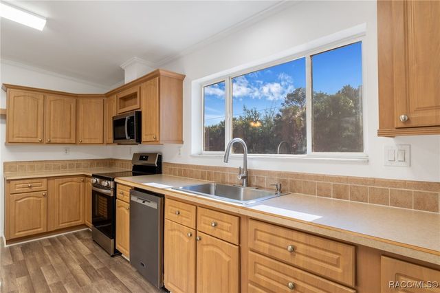 6705 W Park Drive, Homosassa, FL 34446