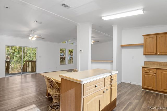 6705 W Park Drive, Homosassa, FL 34446