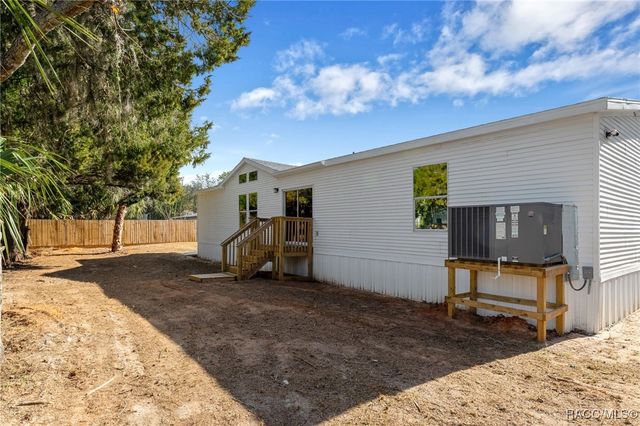 6705 W Park Drive, Homosassa, FL 34446