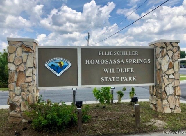 6705 W Park Drive, Homosassa, FL 34446