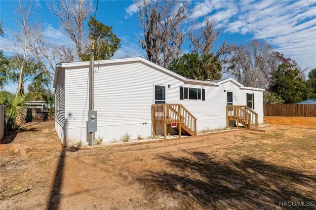 6705 W Park Drive, Homosassa, FL 34446