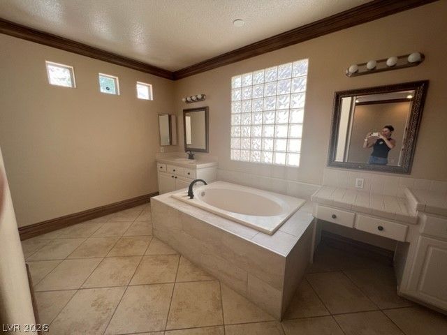 1313 Waterford Falls Avenue, Las Vegas, NV 89123