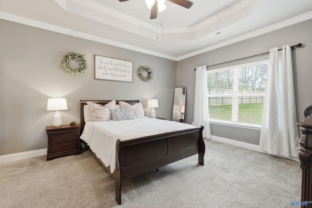 264 Falcon Ridge Drive, New Market, AL 35761