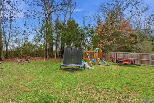 264 Falcon Ridge Drive, New Market, AL 35761