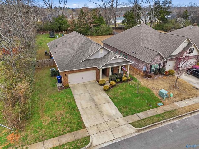 264 Falcon Ridge Drive, New Market, AL 35761