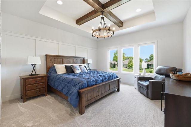 4217 NE Overbrook Drive, Lee's Summit, MO 64064