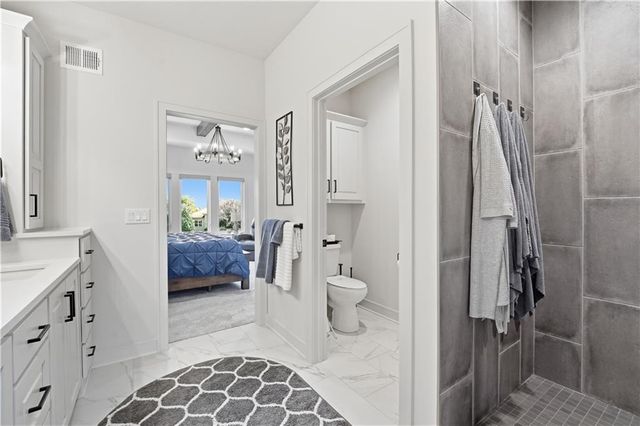 4217 NE Overbrook Drive, Lee's Summit, MO 64064