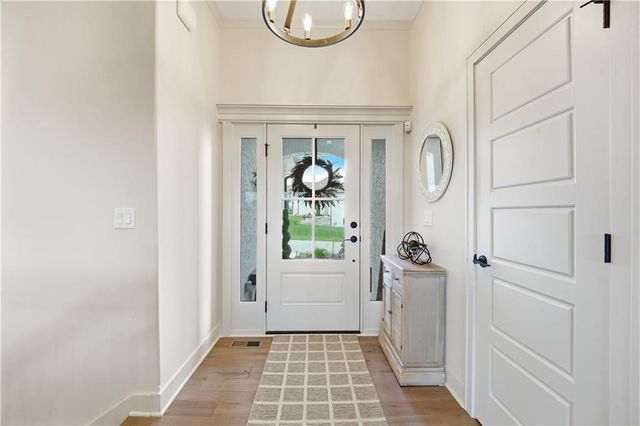 4217 NE Overbrook Drive, Lee's Summit, MO 64064