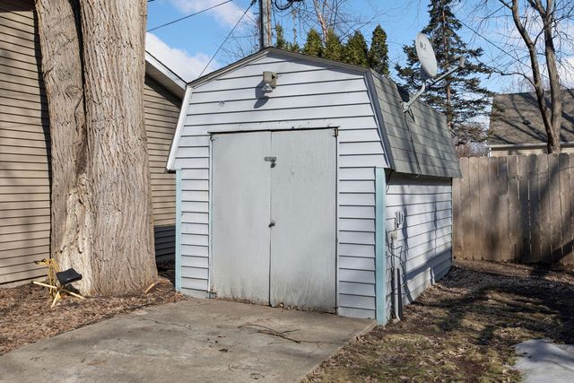 2809 Oregon Avenue S, Saint Louis Park, MN 55426