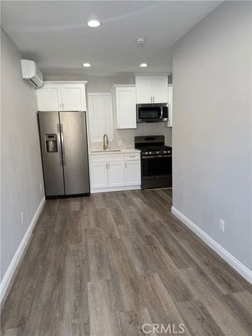 453 W Grevillea B, Ontario, CA 91762