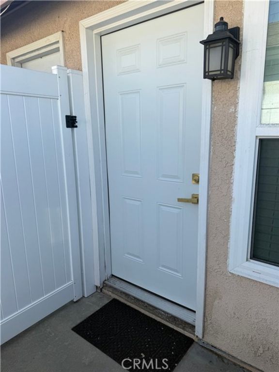 453 W Grevillea B, Ontario, CA 91762