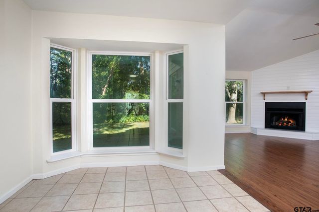 16530 Echo Glen Dr, Tyler, TX 75703