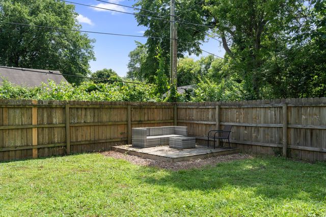 201 Pleasant Dr, Columbia, TN 38401