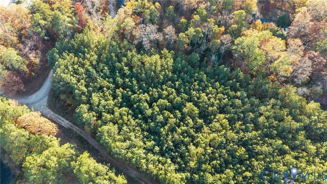 12208 Rock Hill Rd, Chester, VA 23831