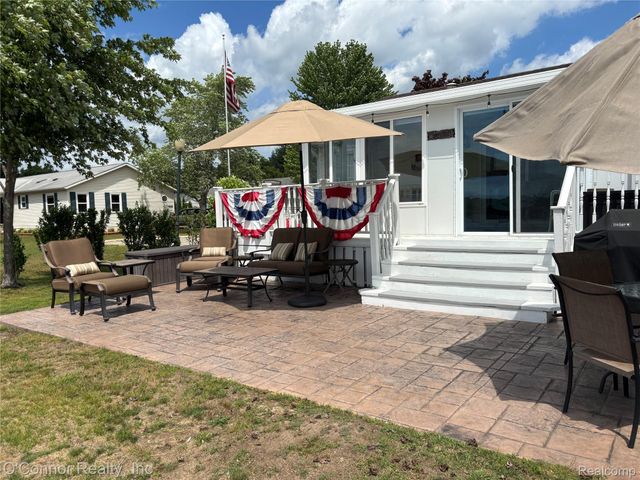 575 Blue Lake Court, Kimball Township, MI 48074