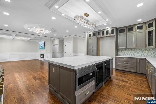 45 Dietrich Lane, North Haledon, NJ 07508