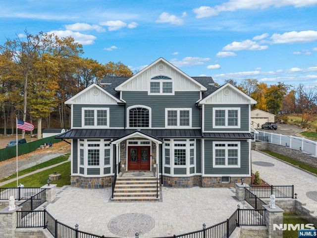 45 Dietrich Lane, North Haledon, NJ 07508