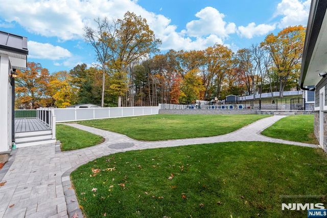 45 Dietrich Lane, North Haledon, NJ 07508