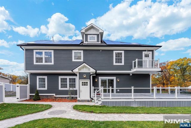 45 Dietrich Lane, North Haledon, NJ 07508