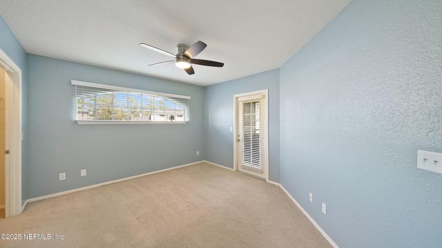 1701 THE GREENS Way 424, Jacksonville Beach, FL 32250