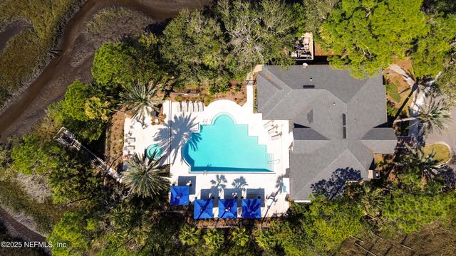 1701 THE GREENS Way 424, Jacksonville Beach, FL 32250