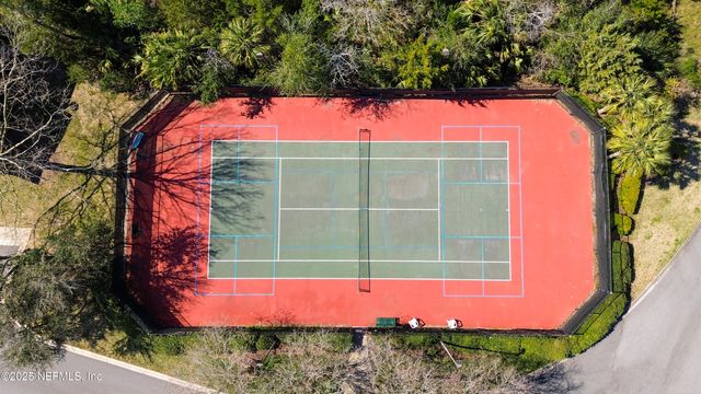 1701 THE GREENS Way 424, Jacksonville Beach, FL 32250