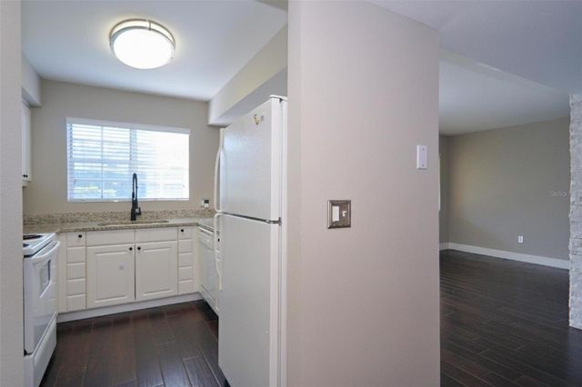 1223 BIG PINE DRIVE 1223, Valrico, FL 33596