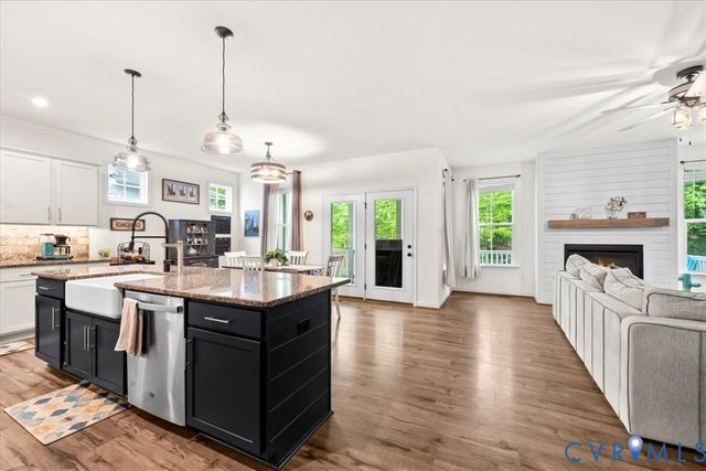 9470 Pleasant Level Rd, Mechanicsville, VA 23116