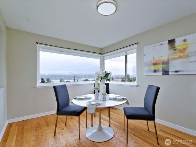 11027 Auburn Avenue S, Seattle, WA 98178