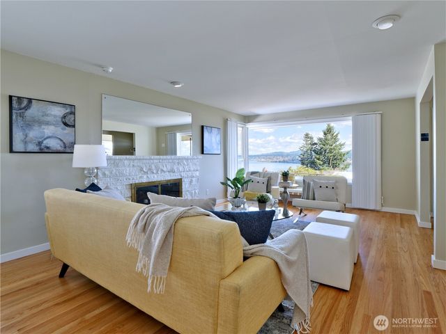 11027 Auburn Avenue S, Seattle, WA 98178