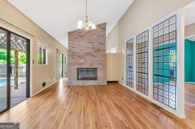 115 Hickory Place, Fayetteville, GA 30214