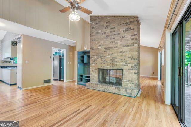 115 Hickory Place, Fayetteville, GA 30214