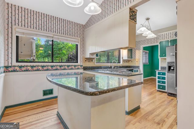 115 Hickory Place, Fayetteville, GA 30214