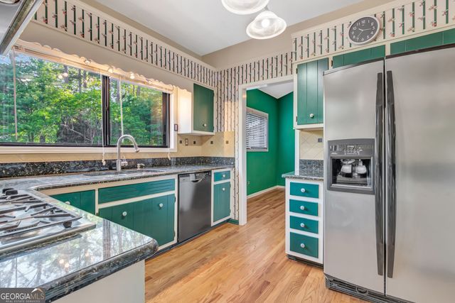 115 Hickory Place, Fayetteville, GA 30214