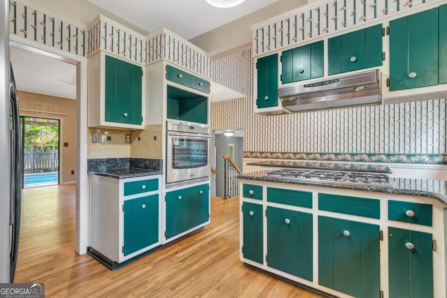 115 Hickory Place, Fayetteville, GA 30214