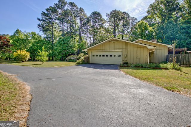 115 Hickory Place, Fayetteville, GA 30214