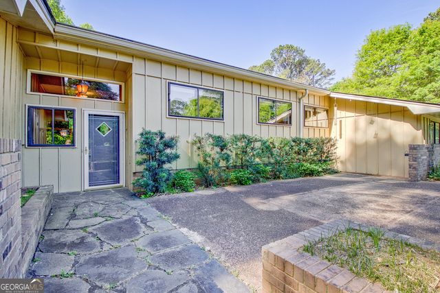 115 Hickory Place, Fayetteville, GA 30214