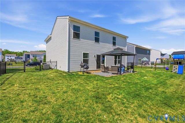 7833 Faisan Ln, New Kent, VA 23124