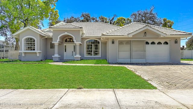 3310 Deltona Boulevard, Spring Hill, FL 34606