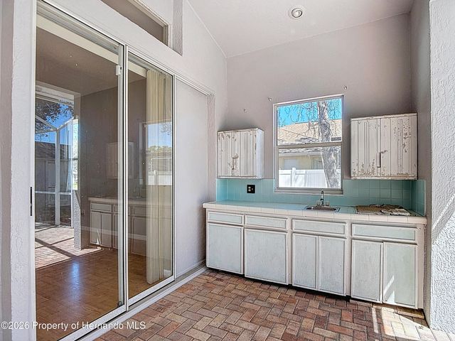 3310 Deltona Boulevard, Spring Hill, FL 34606