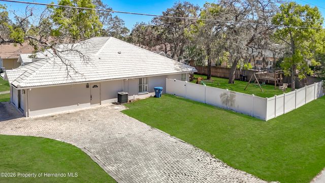 3310 Deltona Boulevard, Spring Hill, FL 34606