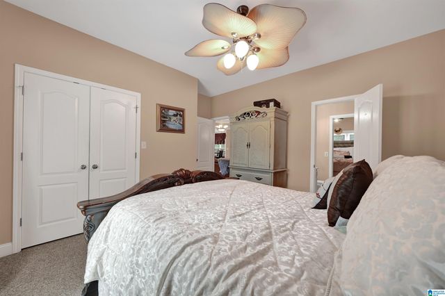 6464 WHITE OAK LANE, Hueytown, AL 35023