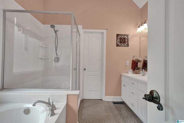 6464 WHITE OAK LANE, Hueytown, AL 35023